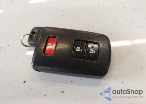 2013 Toyota Prius C Four из США, поврежденный, VIN JTDKDTB34D1538013